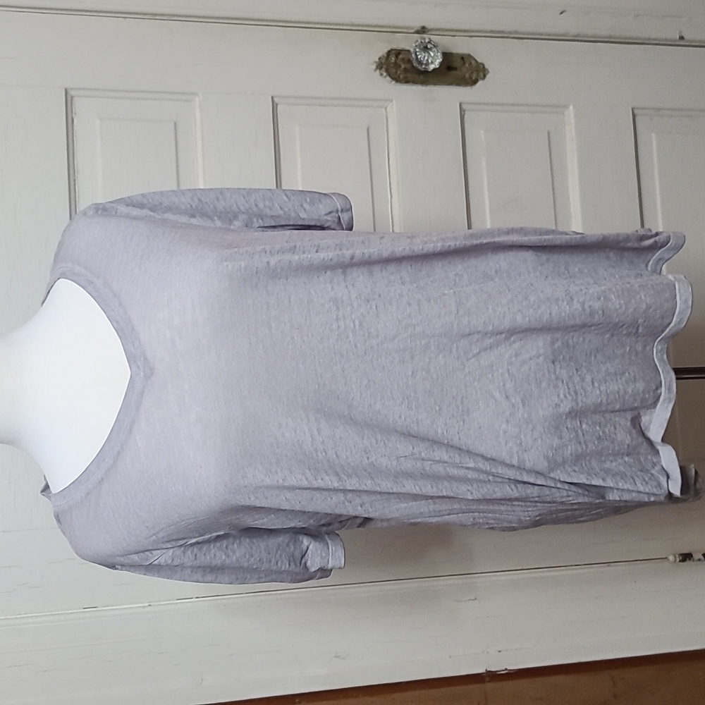 Cato VNeck tshirt 18-20